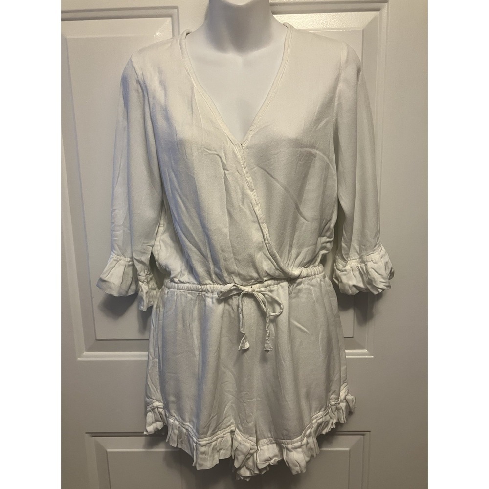 Piyama White Ruffle Romper Shorts 3/4 Sleeve Rayon Women's Size Small